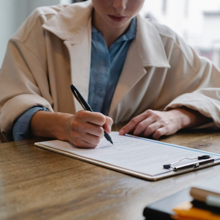 woman taking neuropsychological assessment, Neuropsychological Assessments, West LA